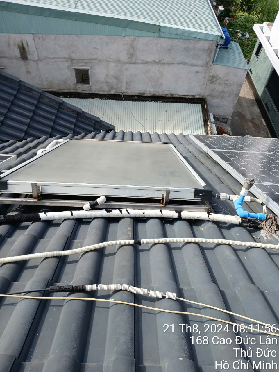 Thợ Sửa Máy Nước Nóng Năng Lượng Mặt Trời Tại TPHCM 